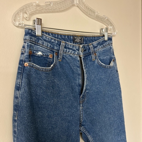 Abercrombie & Fitch Simone High Rise Slim Jeans - Picture 2 of 4